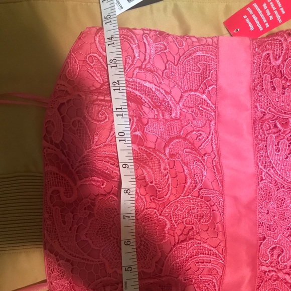 NWT Adrianna Papel Lace Dress - Picture 3 of 6